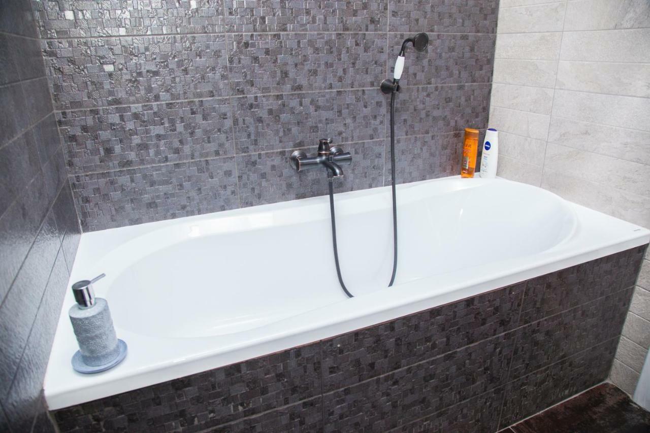 Vip Apartment On Lobanovskogo 19 Street Zaporizhia Dış mekan fotoğraf